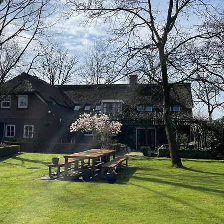 Hoeve Bij Vosselen Bed & Breakfast Asten